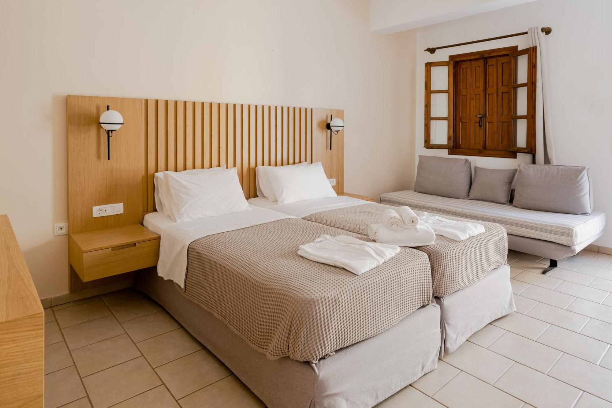Opera House Hotel Symi Exterior foto